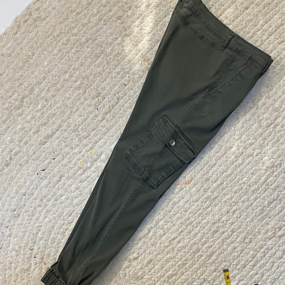 Rue21 Olive Cargo Jogger Pants Size 9/10 - Picture 4 of 5